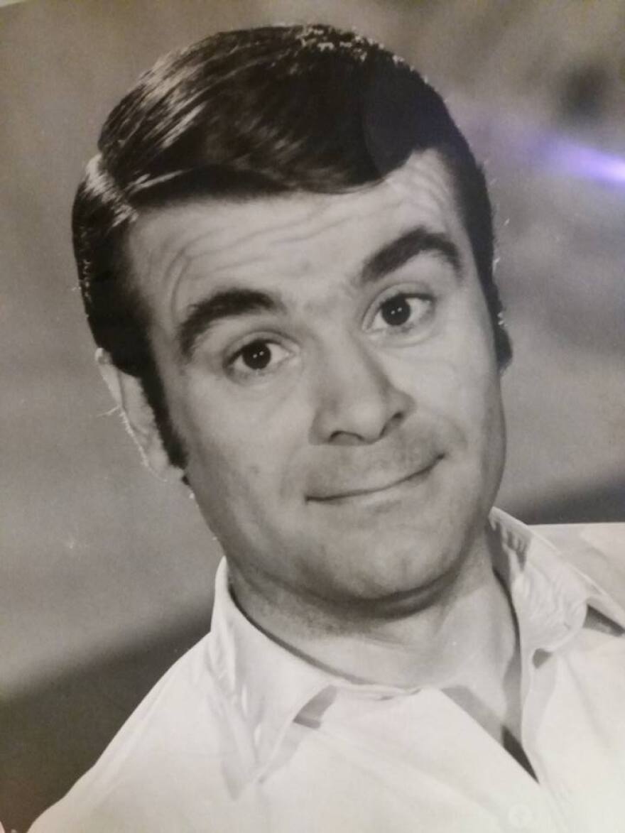 Γιώργος Παπαζήσης: Ο έρωτάς του για τη Βουγιουκλάκη και τα χαστούκια του Κωνσταντάρα