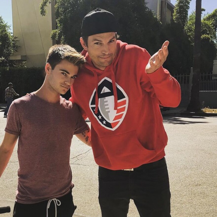 Τροχαίο ατύχημα για τον Άστον Κούτσερ