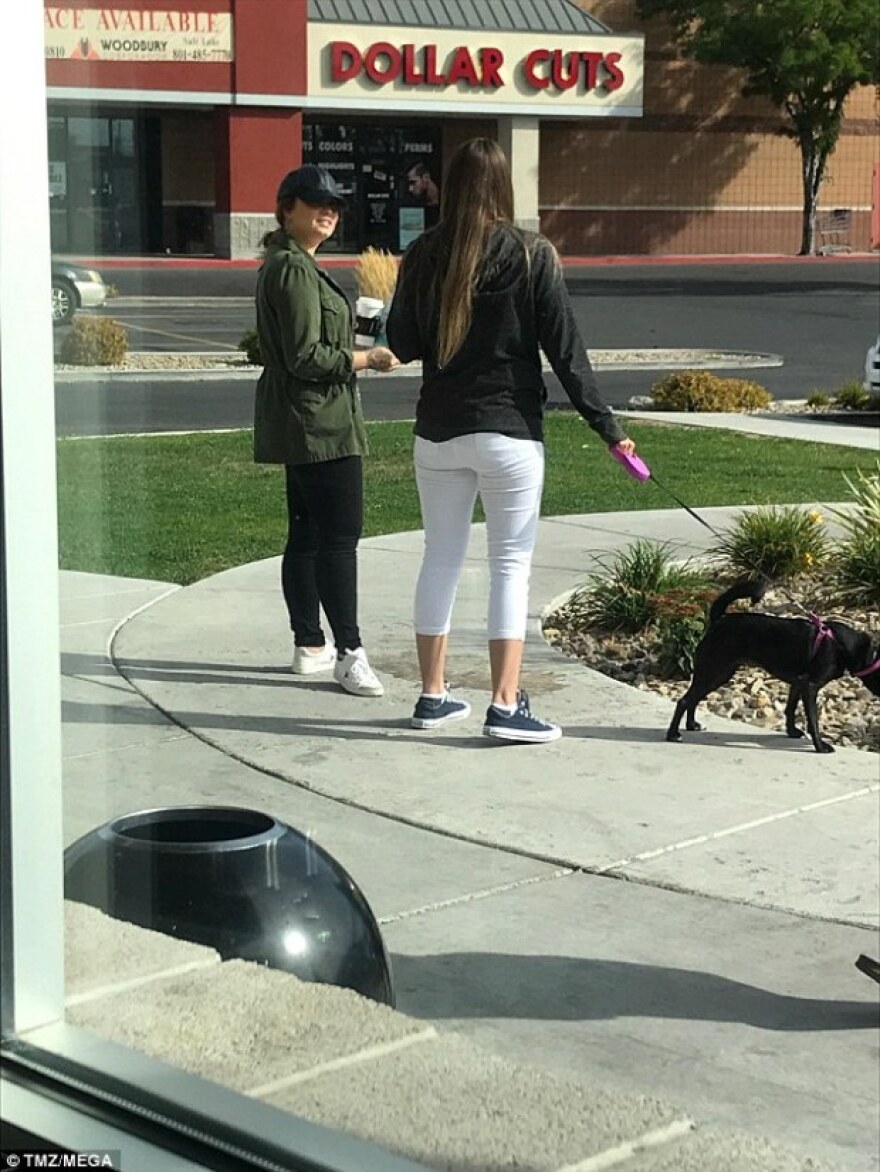 Ντέμι Λοβάτο: Η πρώτη δημόσια εμφάνιση μετά την υπερβολική δόση ουσιών