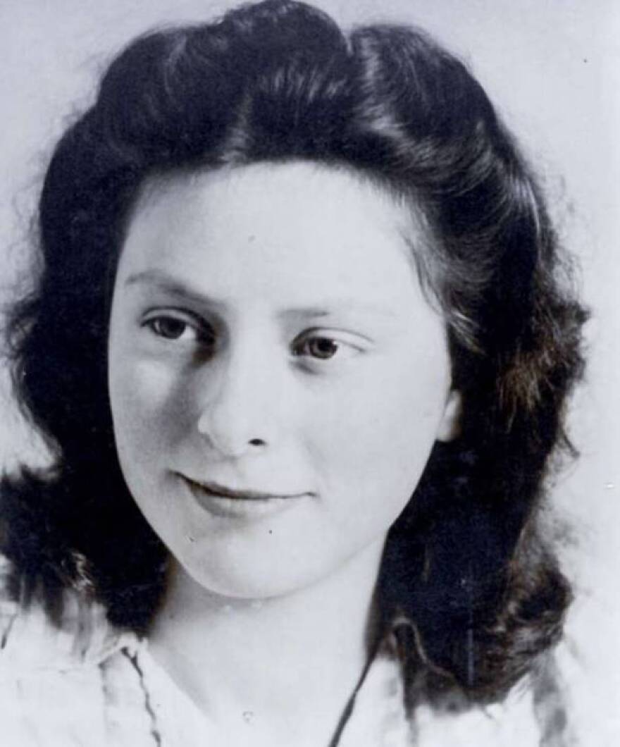 Το «κορίτσι που εκτελούσε ναζί» στον Β' Παγκόσμιο πέθανε σε ηλικία 93 ετών