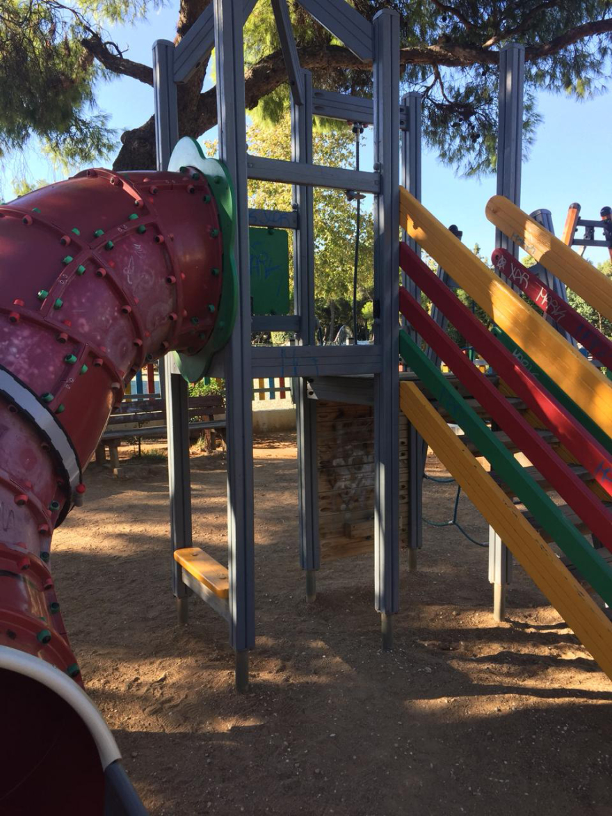 Παιδική χαρά-τρόμος στην Κηφισιά