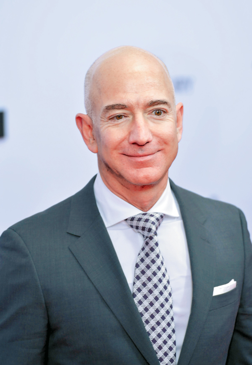 Γιατί οι billionaires αγοράζουν ξαφνικά παραδοσιακά ΜΜΕ