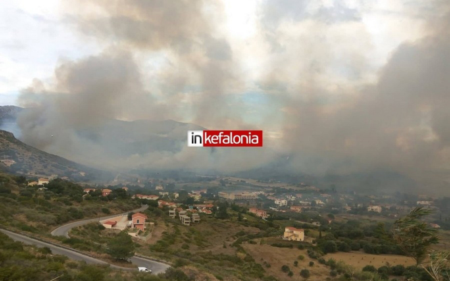 Δύσκολη νύχτα και πάλι στην Κεφαλονιά: Πολλαπλά τα πύρινα μέτωπα στο νησί