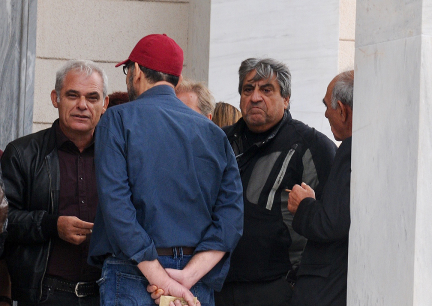 Το τελευταίο αντίο στον ηθοποιό Γιώργο Παπαζήση