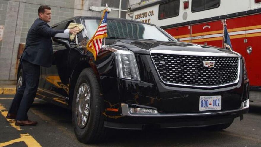 Η νέα «λιμουζίνα-τέρας» του Τραμπ στους δρόμους της Νέας Υόρκης