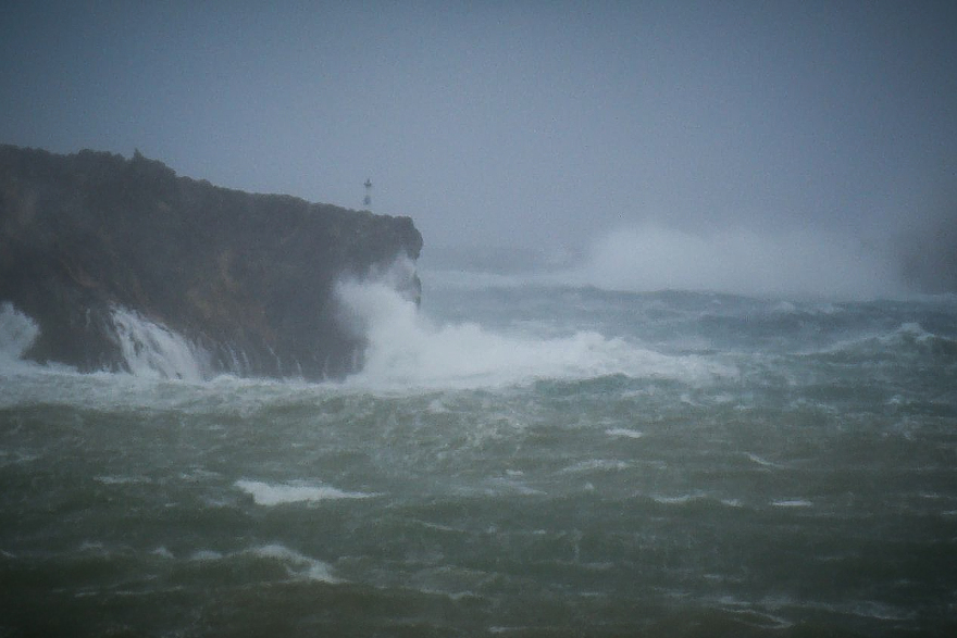 Καιρός: Επελαύνει ο κυκλώνας «Ζορμπάς» - Κίνδυνος για πλημμύρες στην Αττική