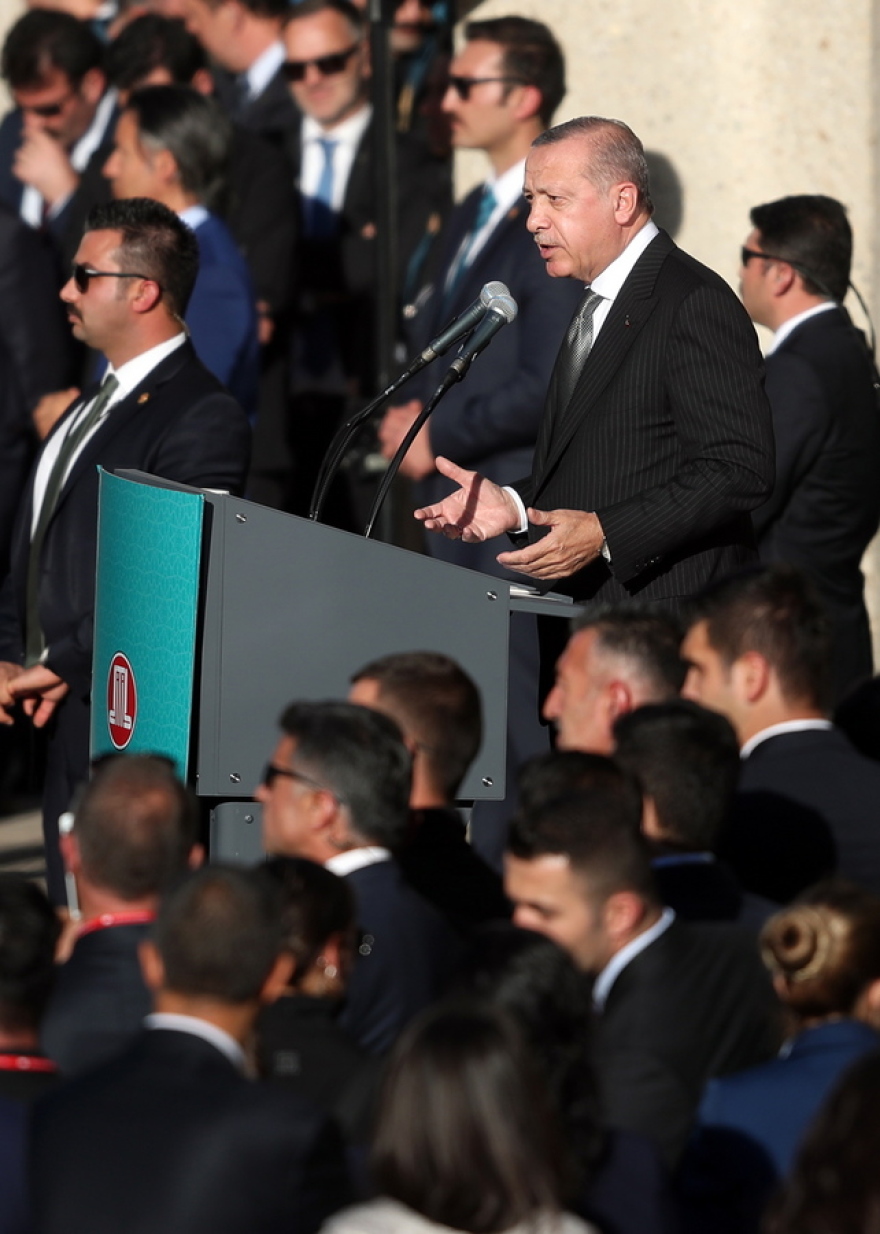 Για ρατσισμό κατηγόρησε τους Γερμανούς ο Ερντογάν εγκαινιάζοντας μουσουλμανικό τέμενος στην Κολωνία