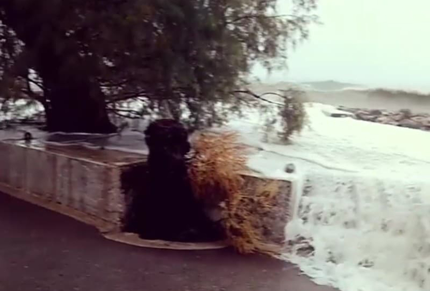 Αγωνία για την τύχη των τριών αγνοουμένων μετά το καταστροφικό πέρασμα του «Ζορμπά» στην Εύβοια