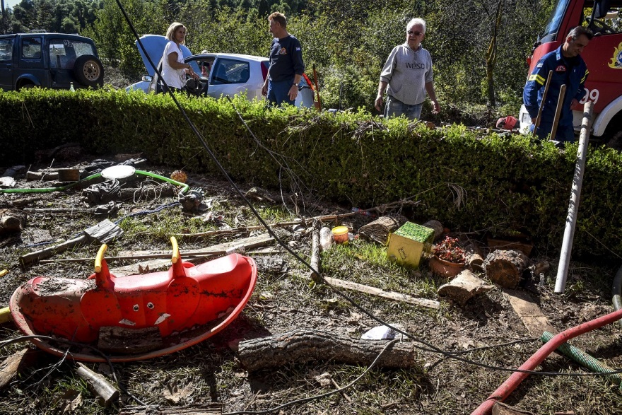 Φωτογραφίες: Εικόνες Αποκάλυψης άφησε πίσω του ο κυκλώνας «Ζορμπάς» σε Μαντούδι και Αργολίδα 