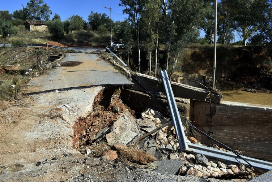 Φωτογραφίες: Εικόνες Αποκάλυψης άφησε πίσω του ο κυκλώνας «Ζορμπάς» σε Μαντούδι και Αργολίδα 