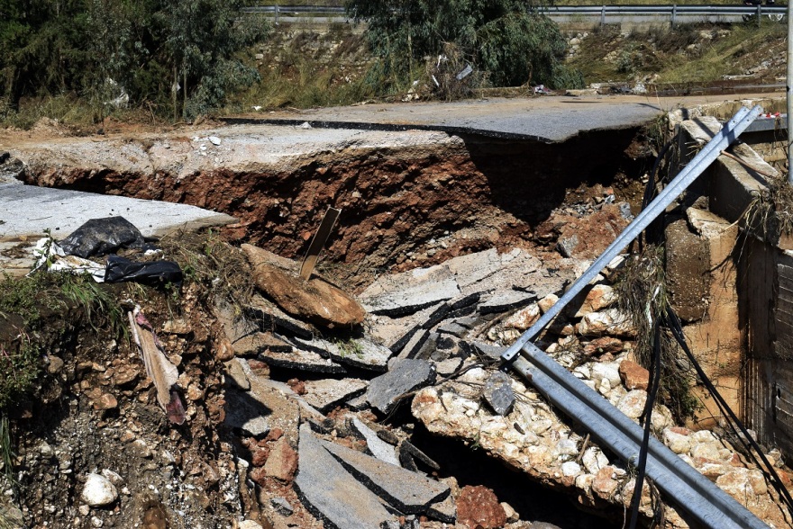 Φωτογραφίες: Εικόνες Αποκάλυψης άφησε πίσω του ο κυκλώνας «Ζορμπάς» σε Μαντούδι και Αργολίδα 