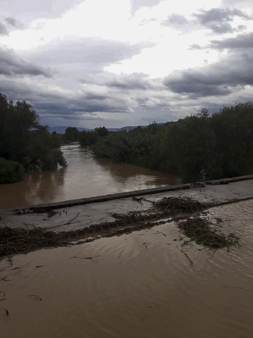 Ώρες αγωνίας για τους αγνοούμενους του κυκλώνα «Ζορμπά»