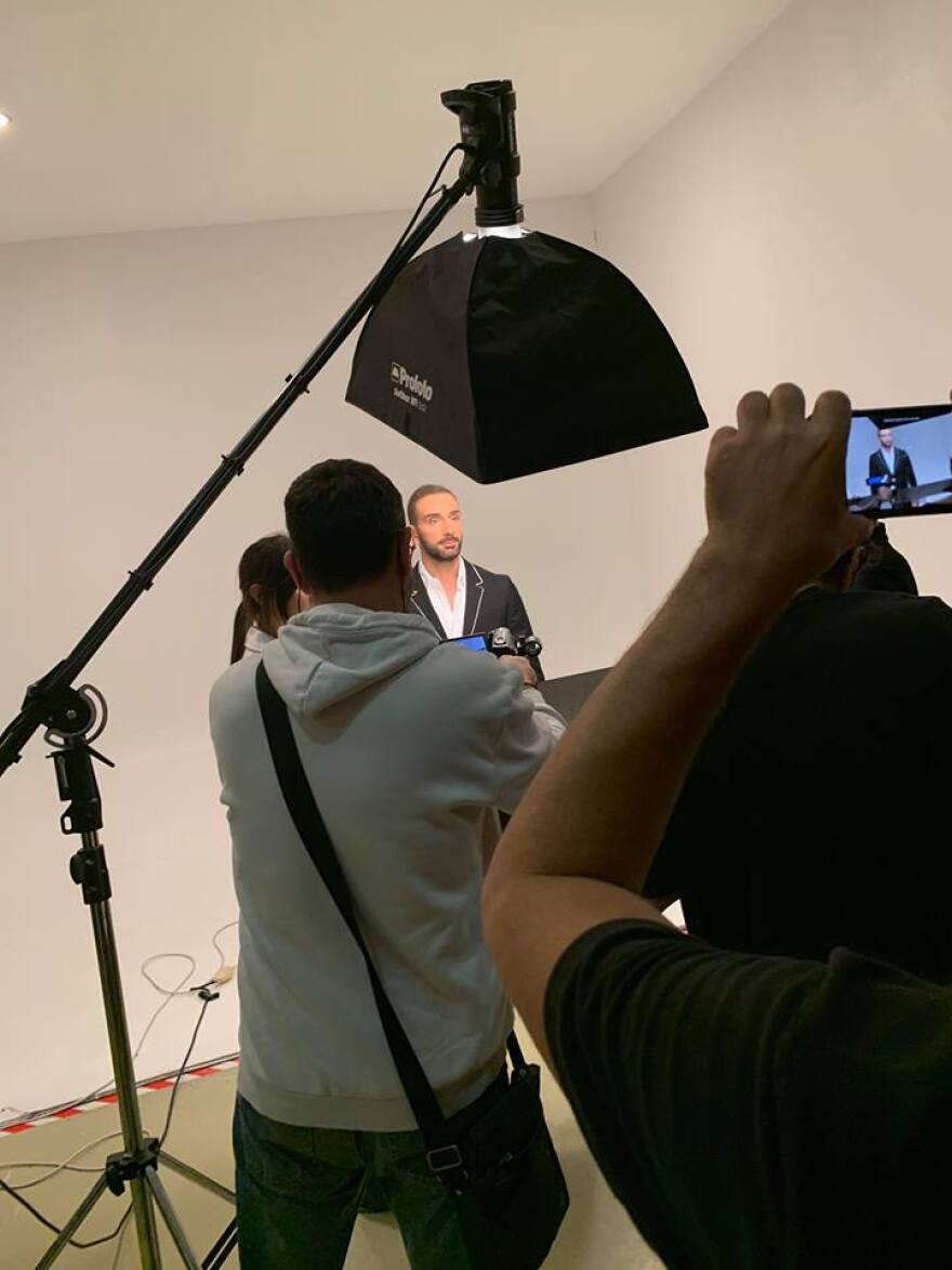 O Νίκος Κοκλώνης και το «Celebrity Travel» πάνε Epsilon