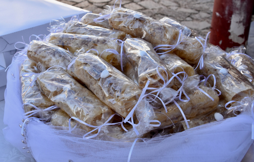 Δείτε το φωτογραφικό άλμπουμ από τον «big fat greek wedding» της Μαρίας Μενούνος 