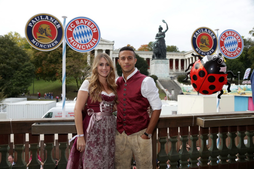 Η Μπάγερν πήγε να πνίξει τον πόνο της στη γιορτή της μπίρας