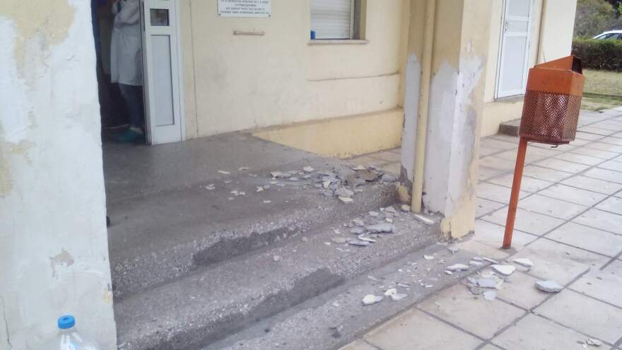 Σε άθλια κατάσταση το Νοσοκομείο Κιλκίς - Εκπαιδευόμενη τραυματίστηκε από πτώση σοβάδων