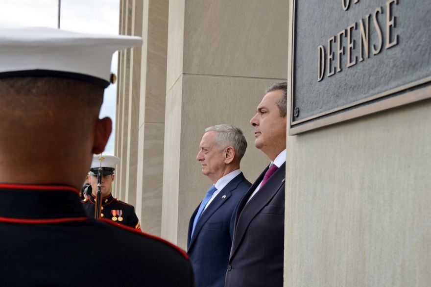 Τζέιμς Μάτις: Σταθερός και εξαιρετικός σύμμαχος η Ελλάδα