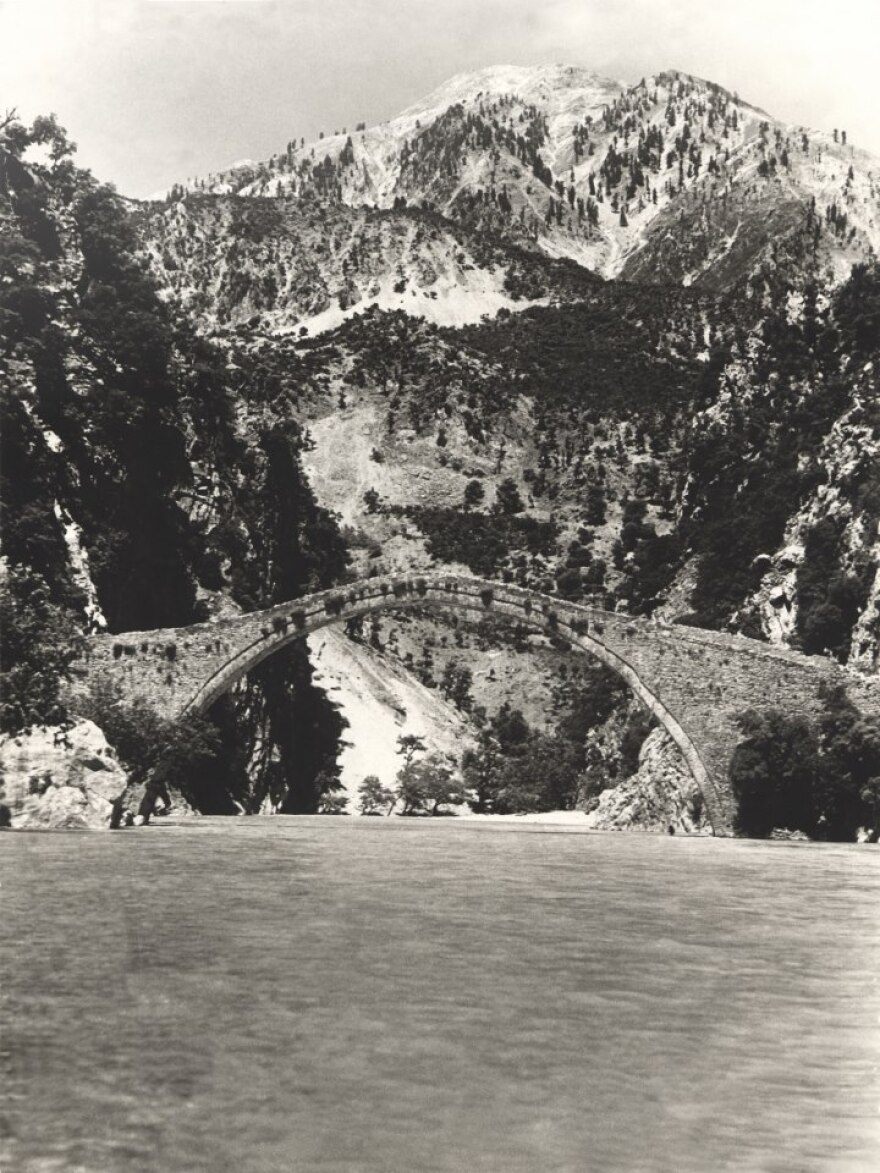 Εκδήλωση για την ανακατασκευή της γέφυρας Κοράκου στην Κοιλάδα του Αχελώου