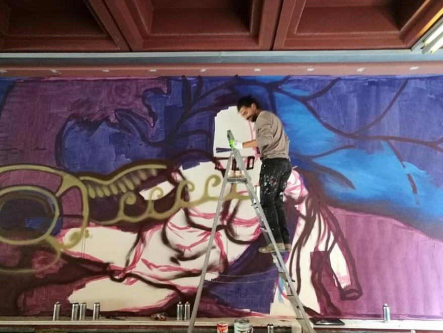 Street artists από την Ελλάδα και το Μεξικό δίνουν χρώμα στον σταθμό της Ειρήνης