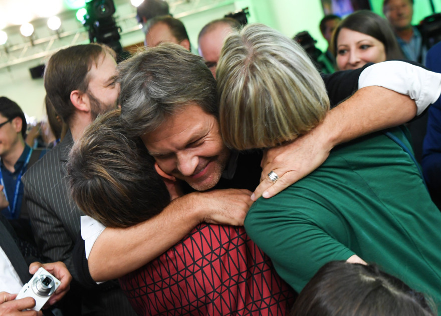 Εκλογές στη Βαυαρία: Πτώση-«χαστούκι» δέκα μονάδων για τον κυβερνητικό εταίρο της Μέρκελ