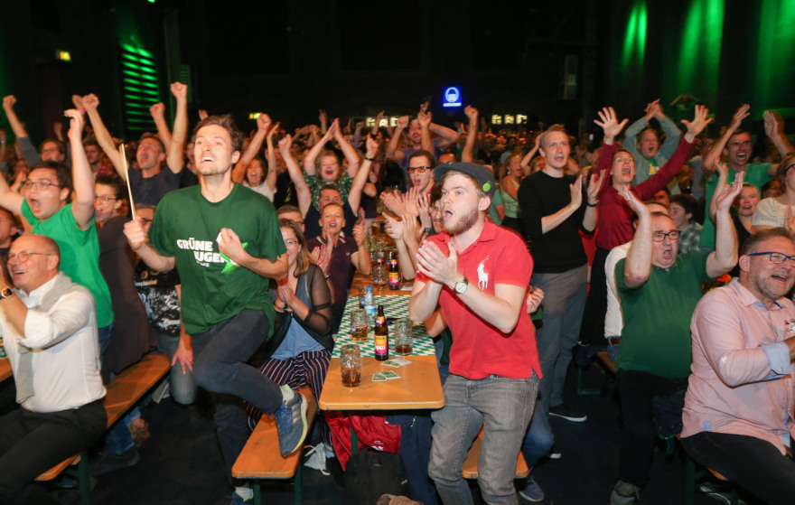 Εκλογές στη Βαυαρία: Πτώση-«χαστούκι» δέκα μονάδων για τον κυβερνητικό εταίρο της Μέρκελ