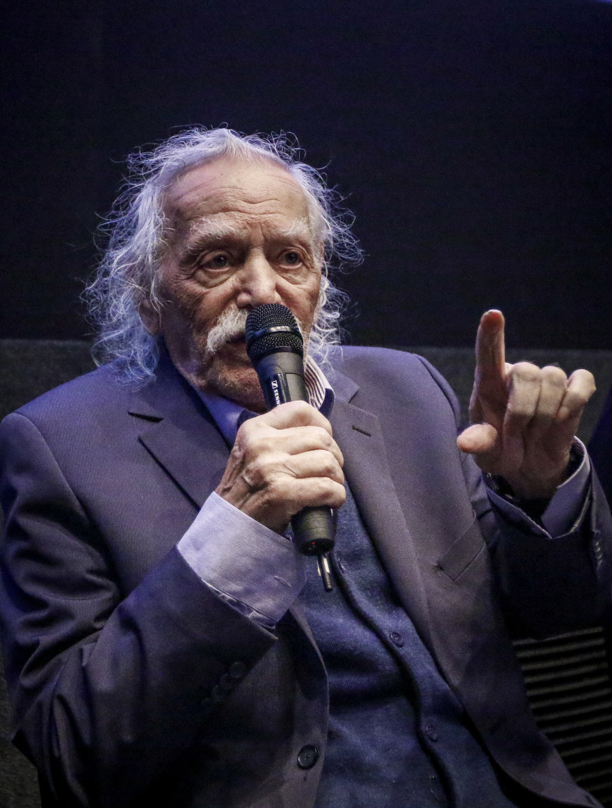 Ο «παρτιζάνος» Μανώλης Γλέζος ξεσπά: Η Ελλάδα δεν είναι ο Τσίπρας, τα Σκόπια δεν έχουν ιστορική συνέχεια με τη Μακεδονία