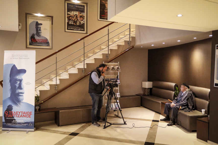 Ο «παρτιζάνος» Μανώλης Γλέζος ξεσπά: Η Ελλάδα δεν είναι ο Τσίπρας, τα Σκόπια δεν έχουν ιστορική συνέχεια με τη Μακεδονία