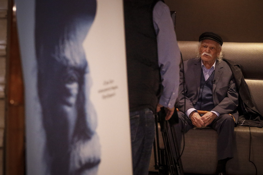 Ο «παρτιζάνος» Μανώλης Γλέζος ξεσπά: Η Ελλάδα δεν είναι ο Τσίπρας, τα Σκόπια δεν έχουν ιστορική συνέχεια με τη Μακεδονία