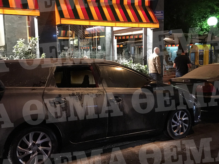  Επίθεση με μολότοφ στο Α.Τ. Ομόνοιας - Τέσσερις αστυνομικοί τραυματίες