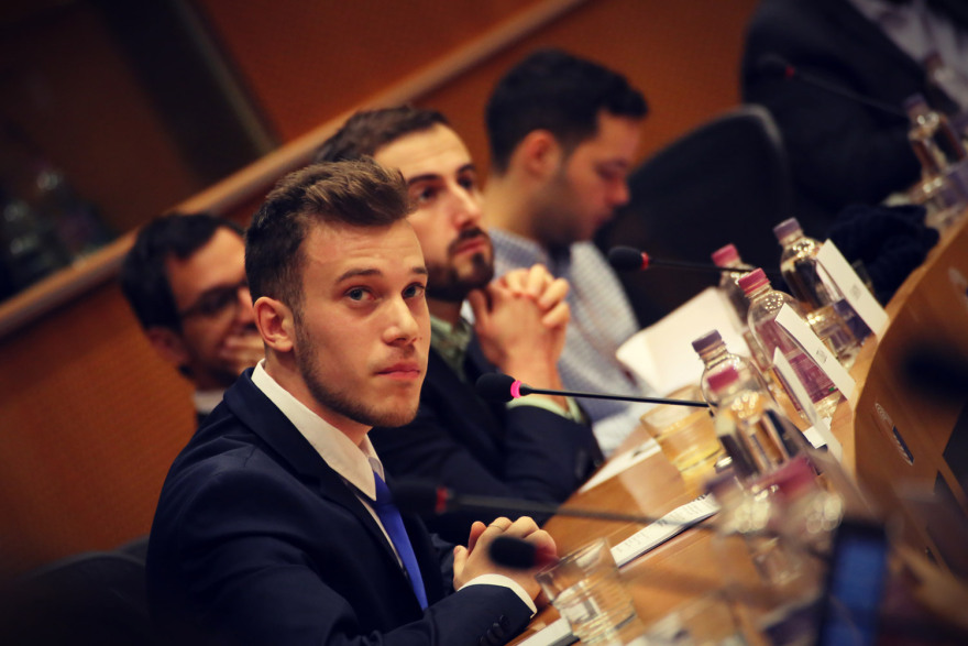 Ο εξολοθρευτής των fake news