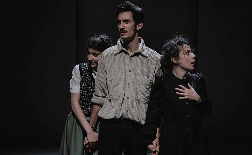 Ένα ιλιγγιώδες rewind στη ζωή της Μαρί Κιουρί