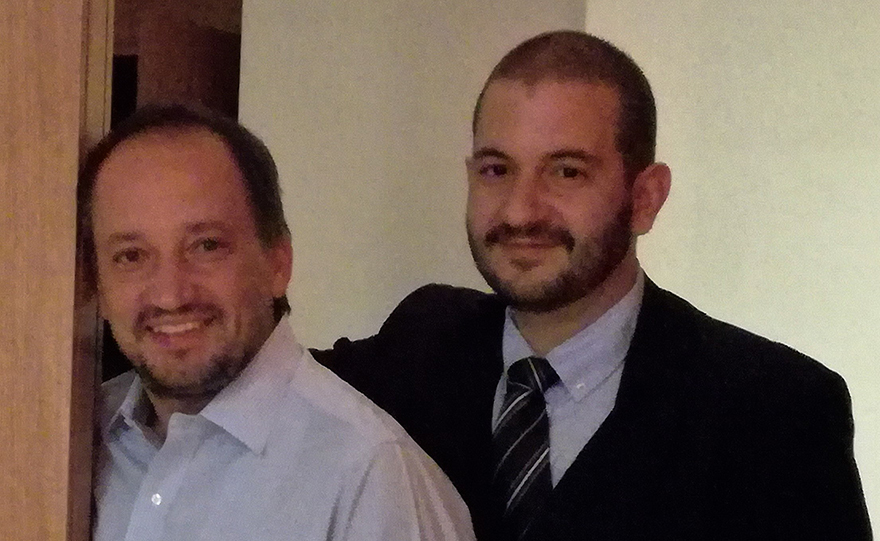 «Την ίδια στιγμή»… στα παρασκήνια