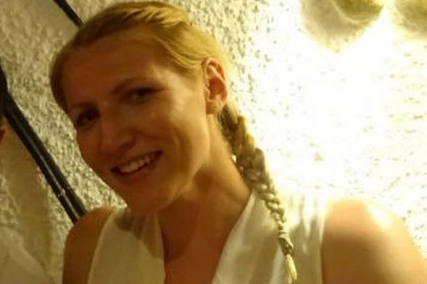 Την «σκαπούλαρε» η δασκάλα που κατηγορήθηκε ότι έκανε σεξ με 16χρονο μαθητή σε τουαλέτα αεροπλάνου