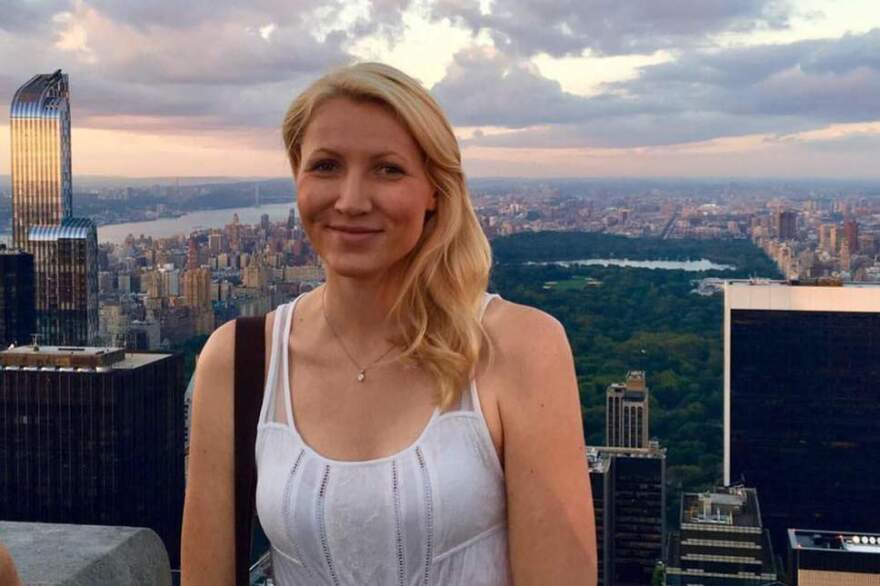 Την «σκαπούλαρε» η δασκάλα που κατηγορήθηκε ότι έκανε σεξ με 16χρονο μαθητή σε τουαλέτα αεροπλάνου