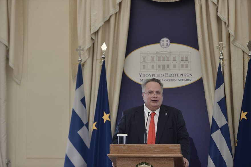 Επέκταση της αιγιαλίτιδας ζώνης στο Ιόνιο στα 12 μίλια προανήγγειλε ο Κοτζιάς