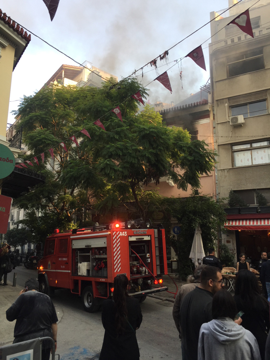 Φωτιά σε ταβέρνα στην οδό Κολοκοτρώνη 
