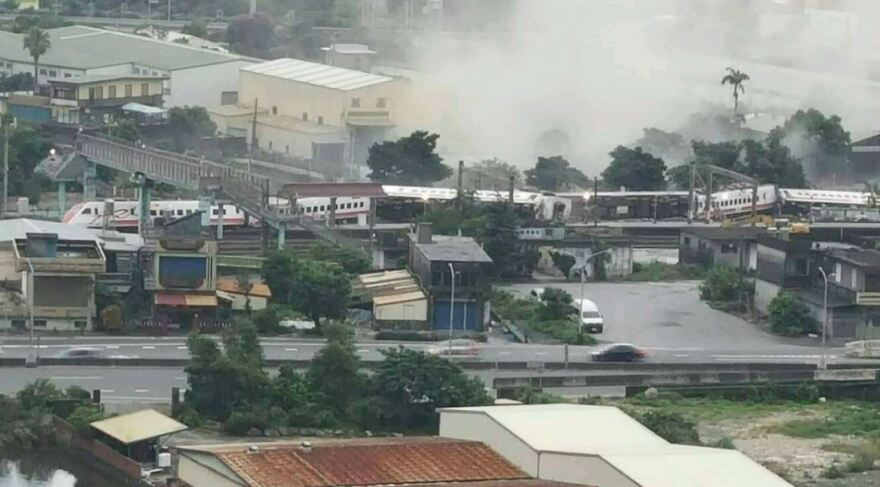 Εκτροχιασμός τρένου στην Ταϊβάν - Τουλάχιστον 22 νεκροί