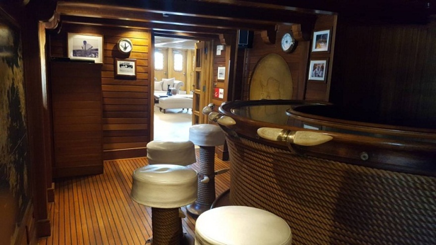 Η θρυλική θαλαμηγός του Ωνάση «Χριστίνα» θα «ξεχειμωνιάσει» στο Μεσολόγγι 