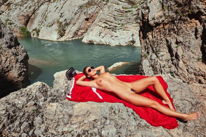 Γυμνή στην Αγιά Σοφιά η Μαρίζα Παπέν με την ανοχή των Τούρκων