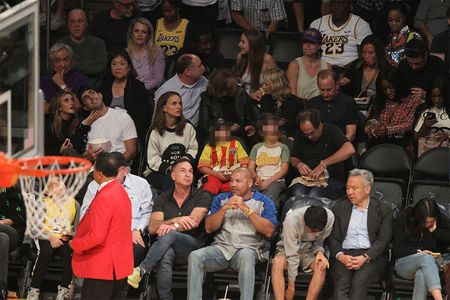 Νάταλι Πόρτμαν: Πήγε με το γιο της σε αγώνα των Lakers