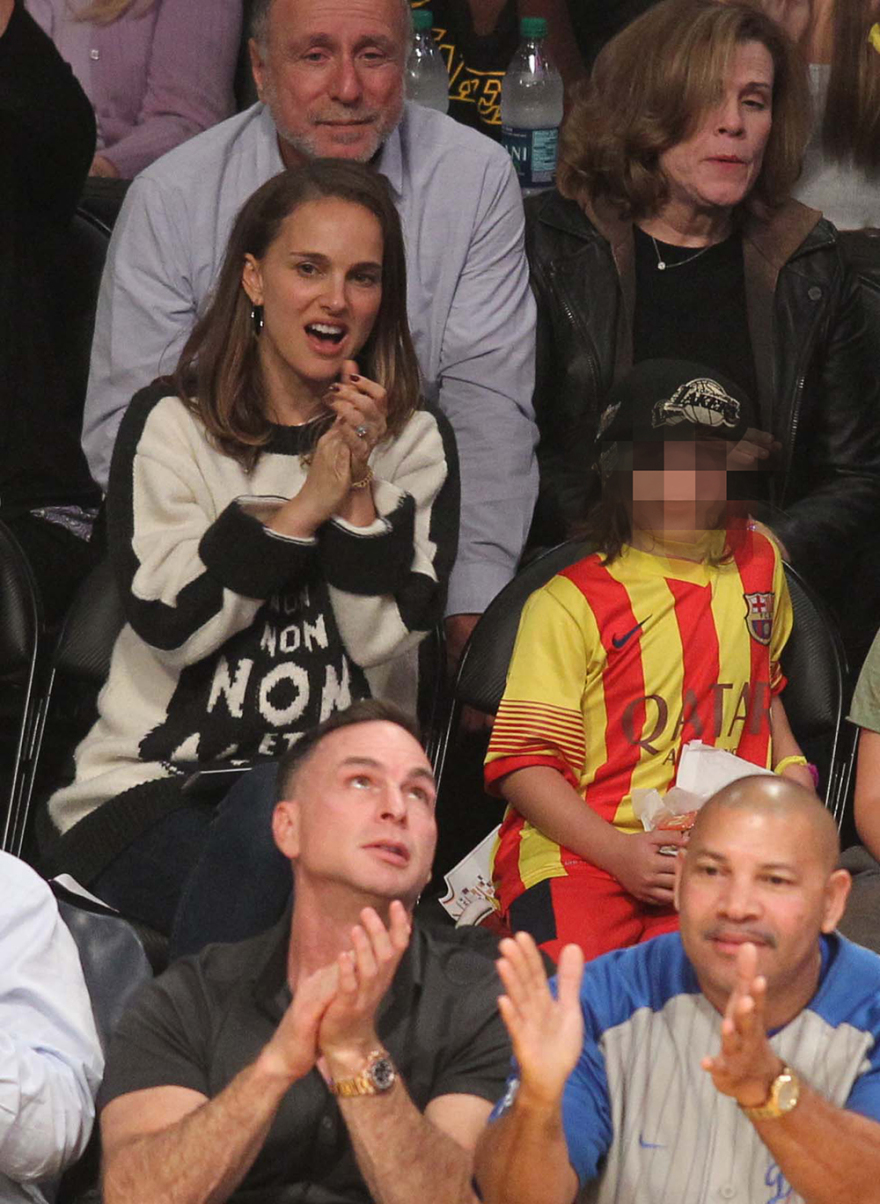 Νάταλι Πόρτμαν: Πήγε με το γιο της σε αγώνα των Lakers