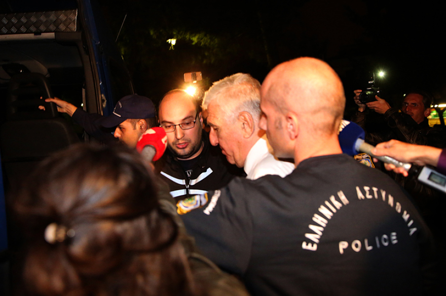 O Γιάννος Παπαντωνίου και η Σταυρούλα Κουράκου οδηγήθηκαν στις φυλακές Κορυδαλλού 