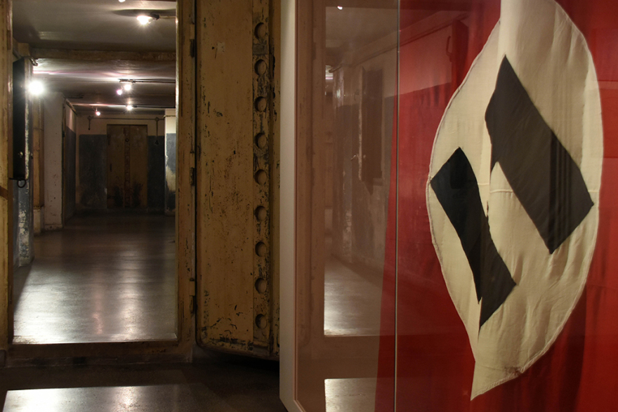 Στα κρατητήρια της Κομαντατούρ στο κέντρο της Αθήνας