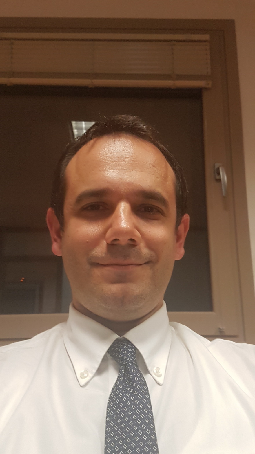 Βίντεο-ντοκουμέντο: Ο άγριος ξυλοδαρμός του 19χρονου Μυκονιάτη από τους αστυνομικούς!