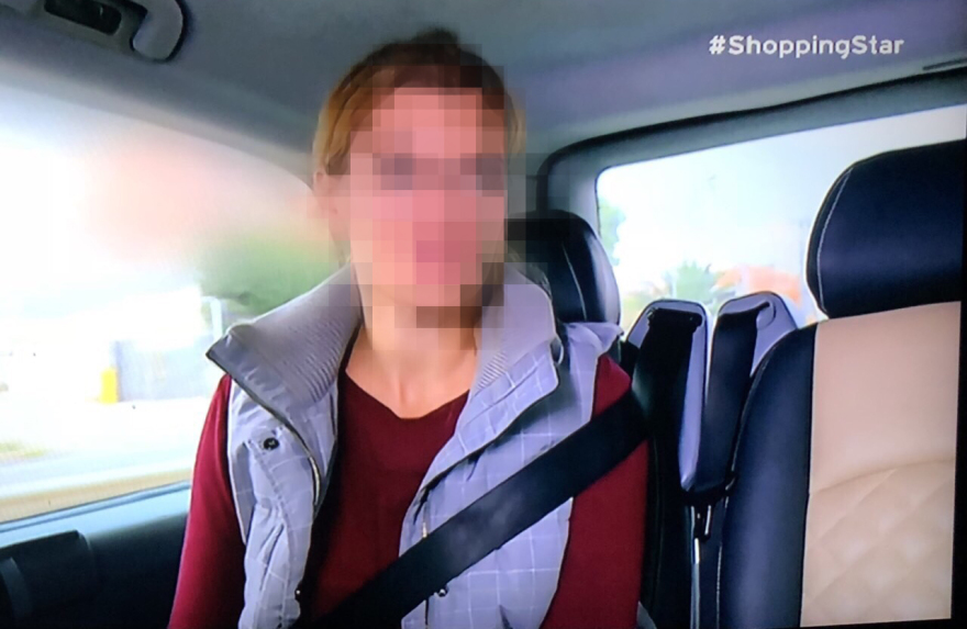 Αξιωματικός της ΕΛΑΣ δήλωσε φυσικοθεραπεύτρια για να λάβει μέρος σε reality μοδας