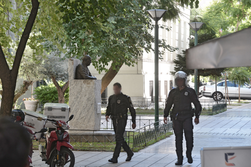 Εκκενώθηκε το υπουργείο Εξωτερικών λόγω ύποπτου δέματος