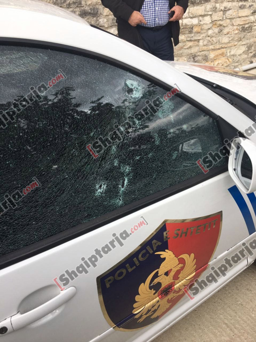 Νεκρός από αστυνομικά πυρά ο ομογενής που ύψωσε  Ελληνικές σημαίες στο Αργυρόκαστρο