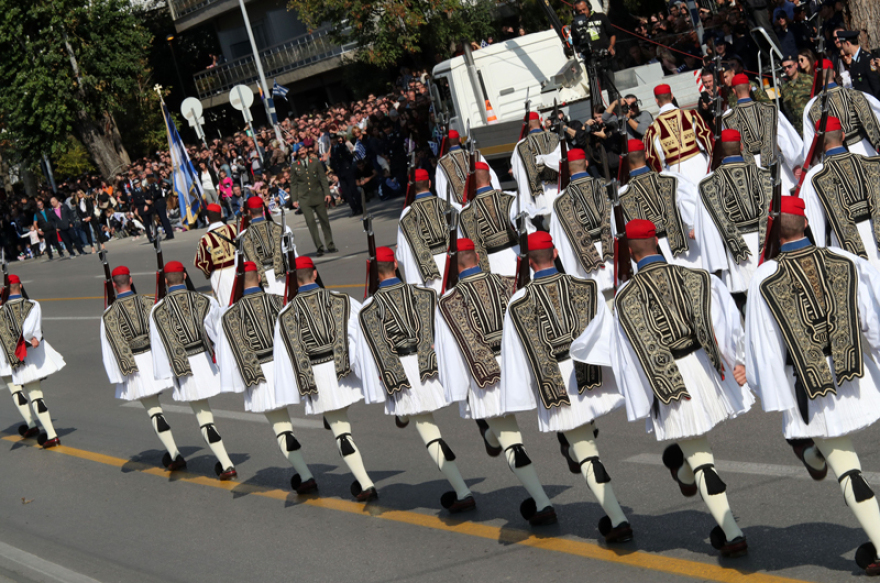 Το μήνυμα του πιλότου του F16 στη Θεσσαλονίκη: Καλημέρα Μακεδονία! Ας ατενίσουμε το μέλλον με αισιοδοξία και ελπίδα