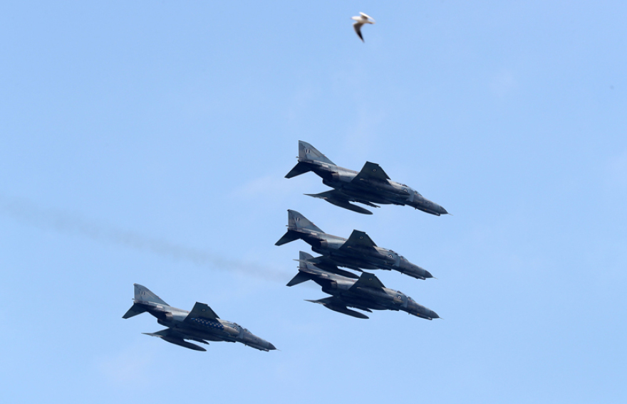 Το μήνυμα του πιλότου του F16 στη Θεσσαλονίκη: Καλημέρα Μακεδονία! Ας ατενίσουμε το μέλλον με αισιοδοξία και ελπίδα