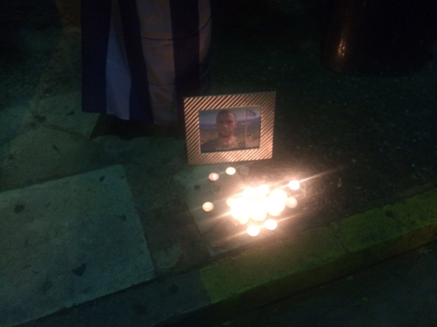 Συγκέντρωση στην πρεσβεία της Αλβανίας για το θάνατο του Κωνσταντίνου Κατσίφα